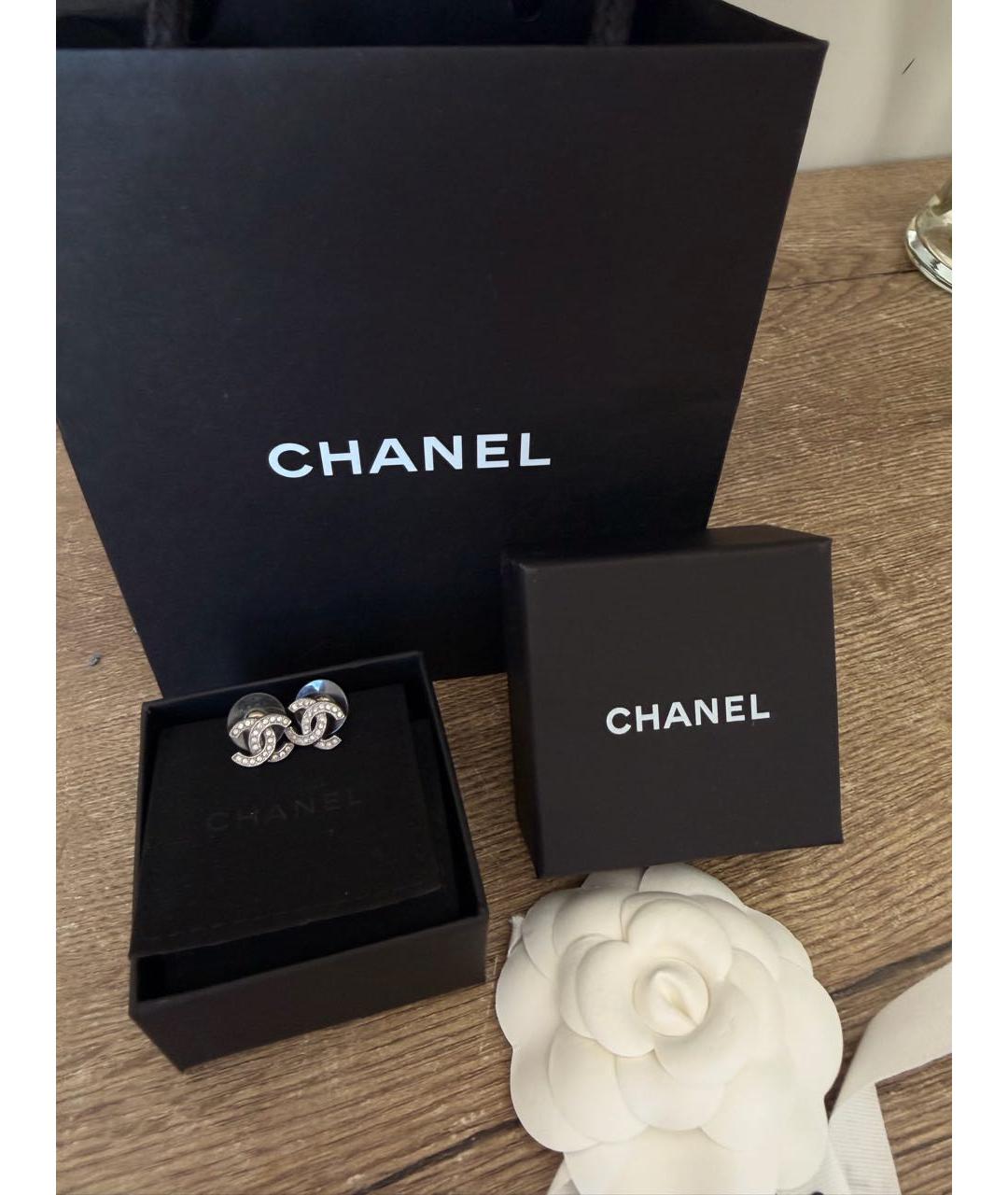 CHANEL Бежевые металлические серьги, фото 7