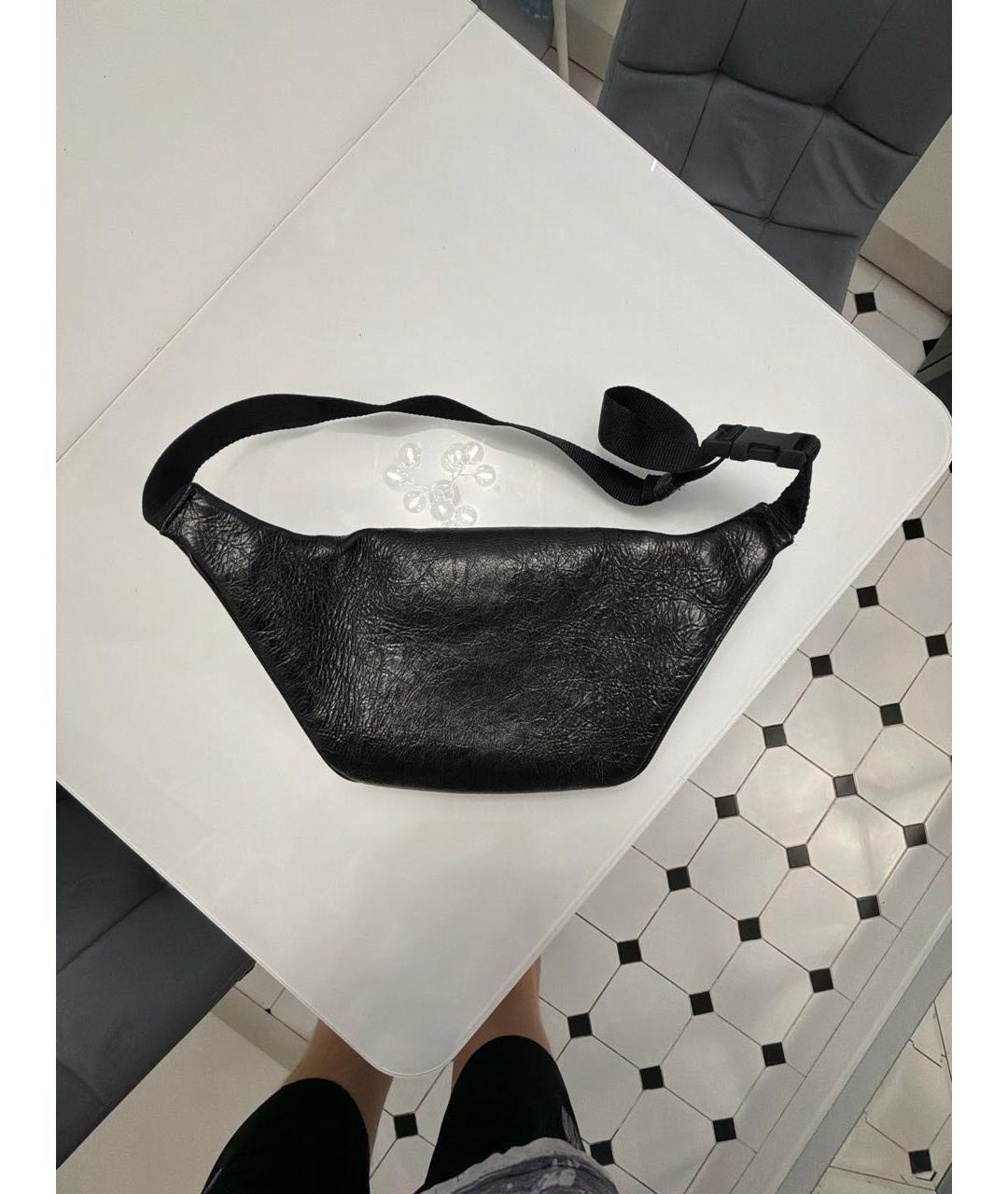 BALENCIAGA Черная кожаная барсетка, фото 3