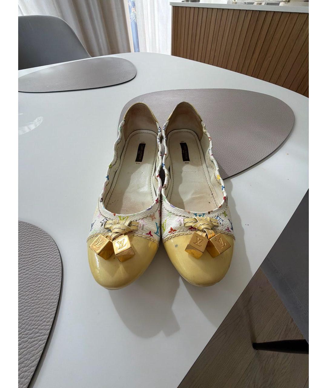 LOUIS VUITTON Белые балетки из искусственной кожи, фото 2