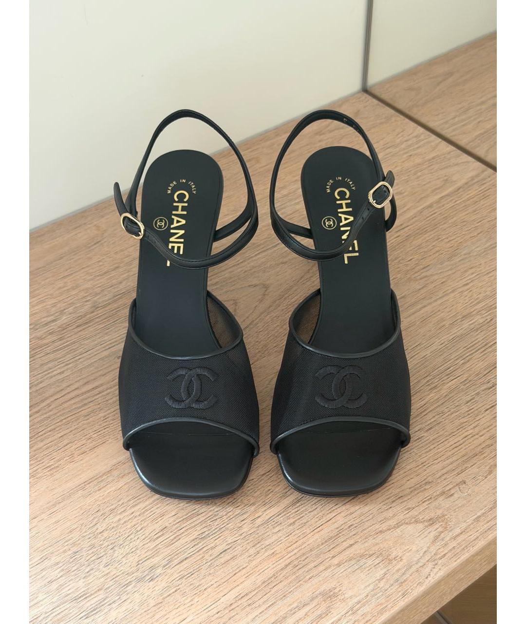 CHANEL Черные кожаные босоножки, фото 3