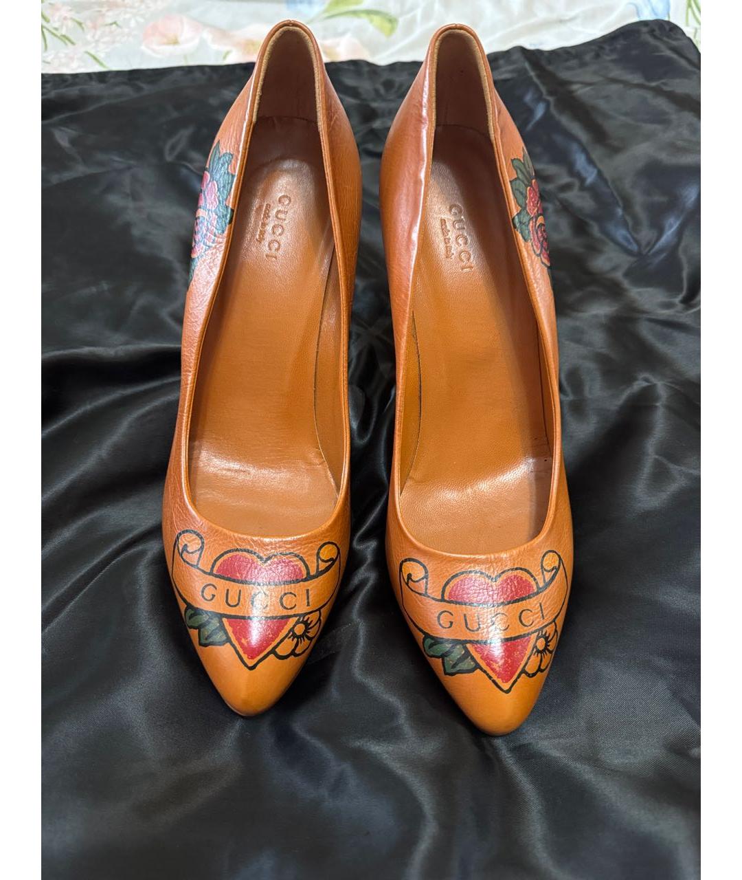 GUCCI Горчичные кожаные туфли, фото 2