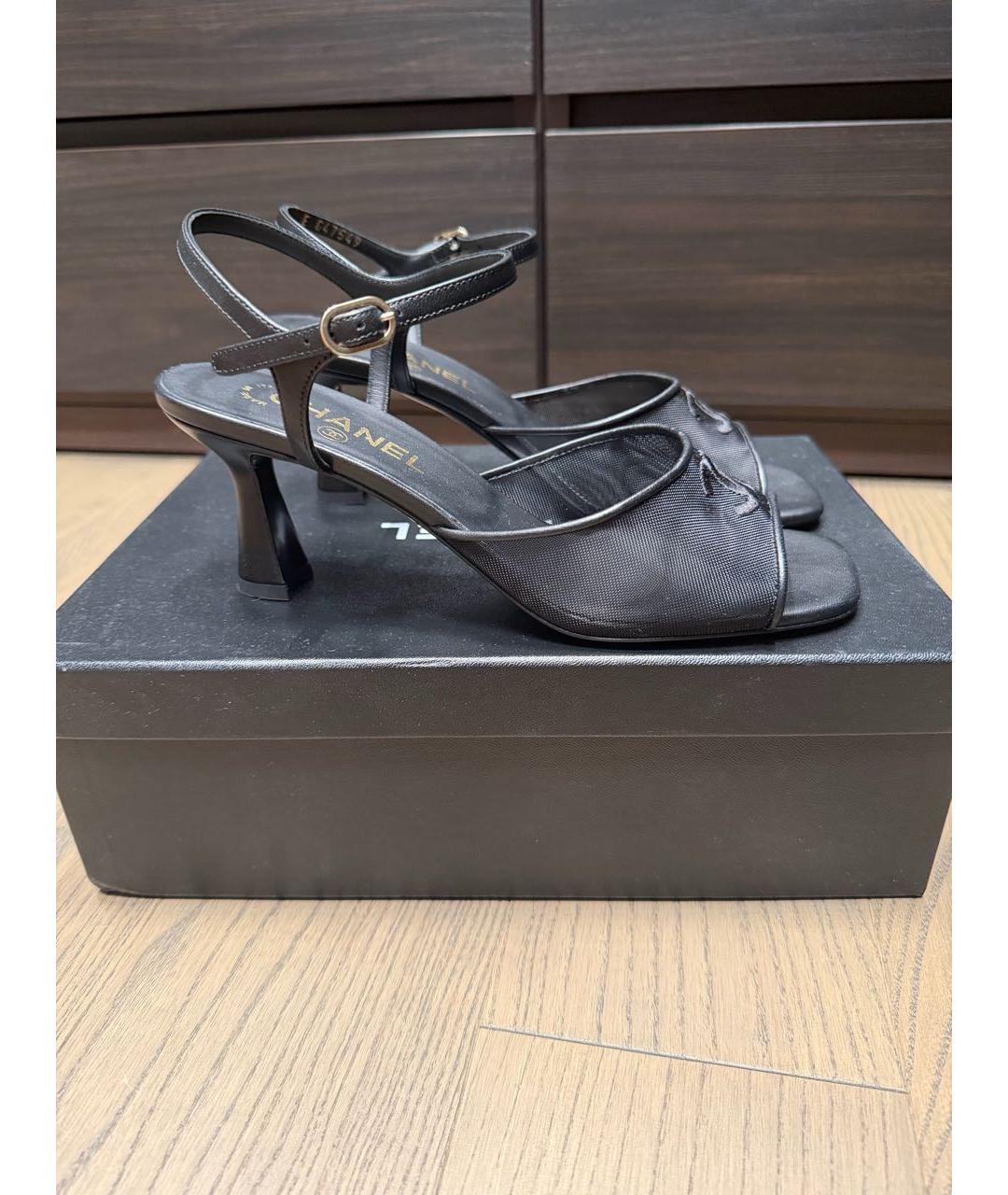 CHANEL Черные кожаные босоножки, фото 6