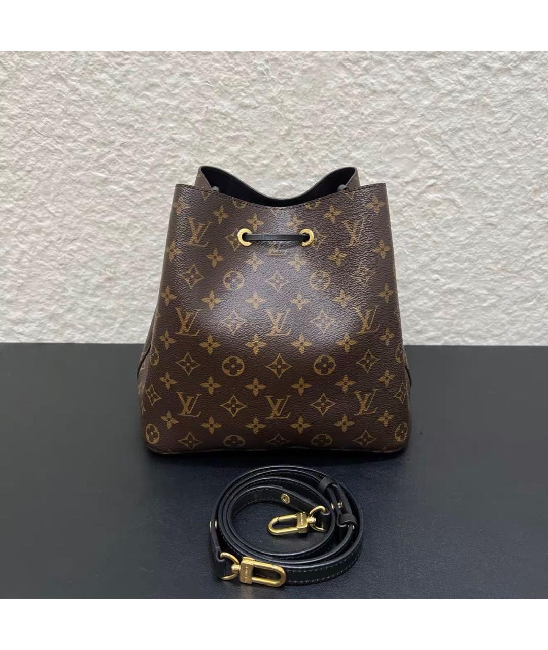 LOUIS VUITTON Черная кожаная сумка тоут, фото 2