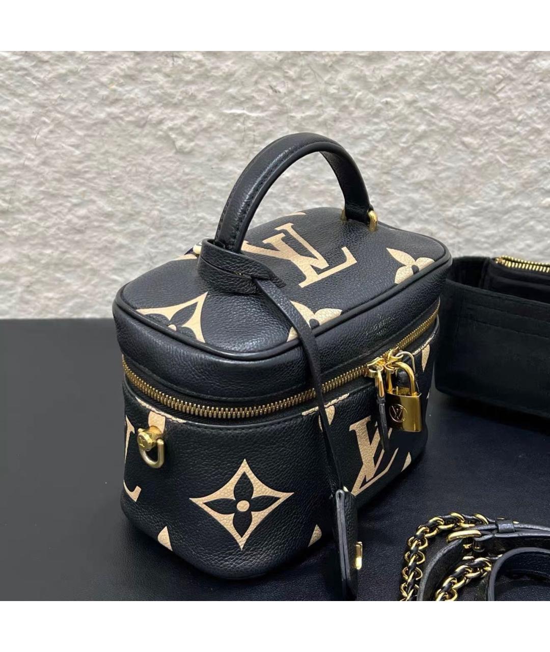 LOUIS VUITTON Черная кожаная сумка через плечо, фото 3