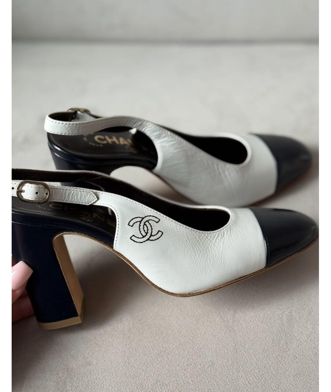 CHANEL Белые кожаные туфли, фото 3