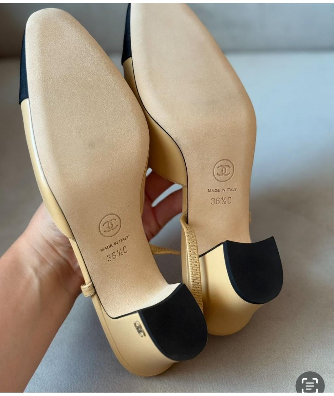 CHANEL Бежевые кожаные лодочки на низком каблуке, фото 3