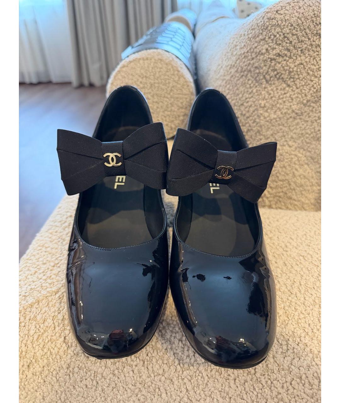 CHANEL Черные туфли из лакированной кожи, фото 2