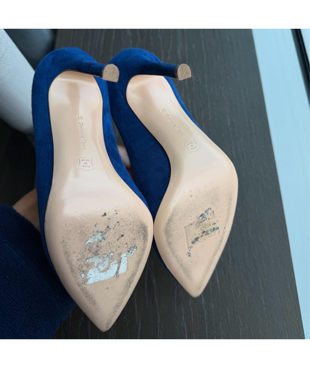 GIANVITO ROSSI Синие замшевые лодочки на низком каблуке, фото 3