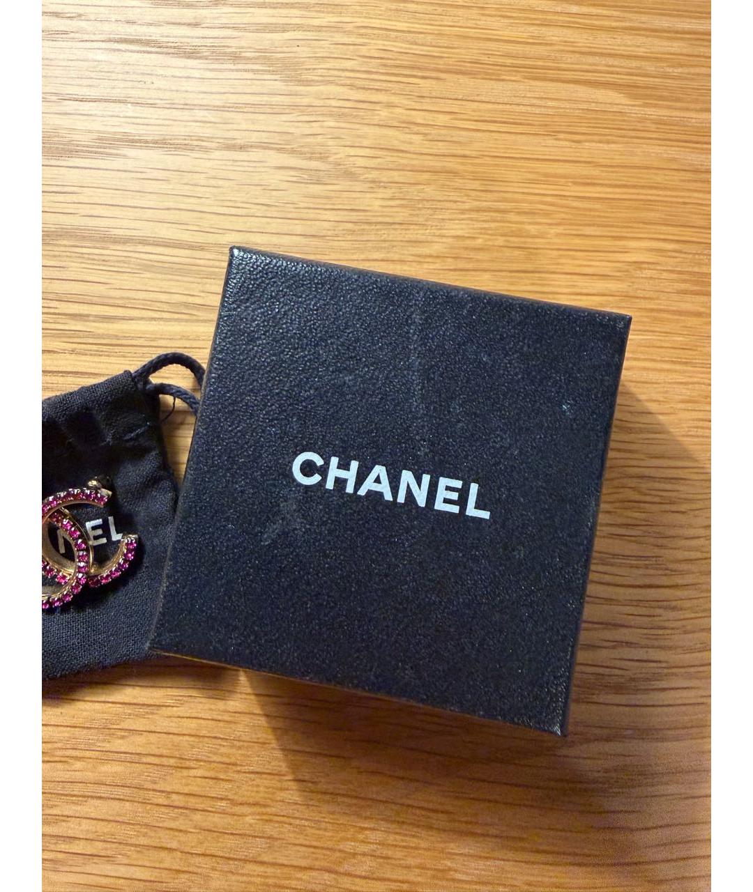 CHANEL Розовая металлическая булавка / брошь, фото 4