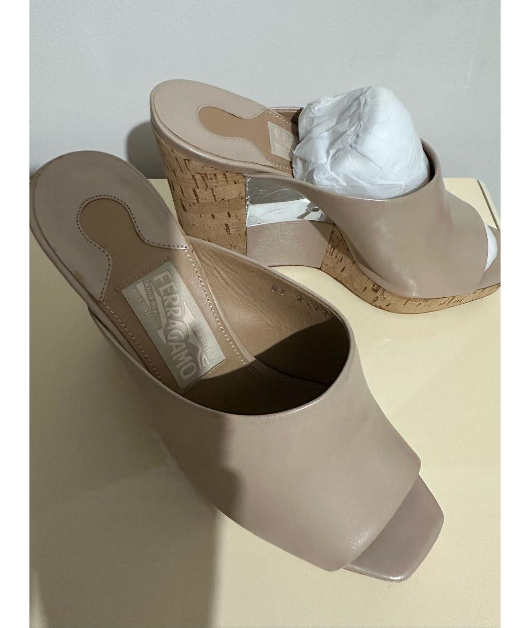 FERRAGAMO Бежевые кожаные сабо, фото 4