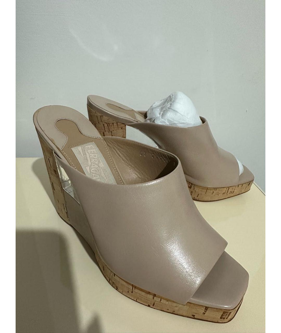FERRAGAMO Бежевые кожаные сабо, фото 5