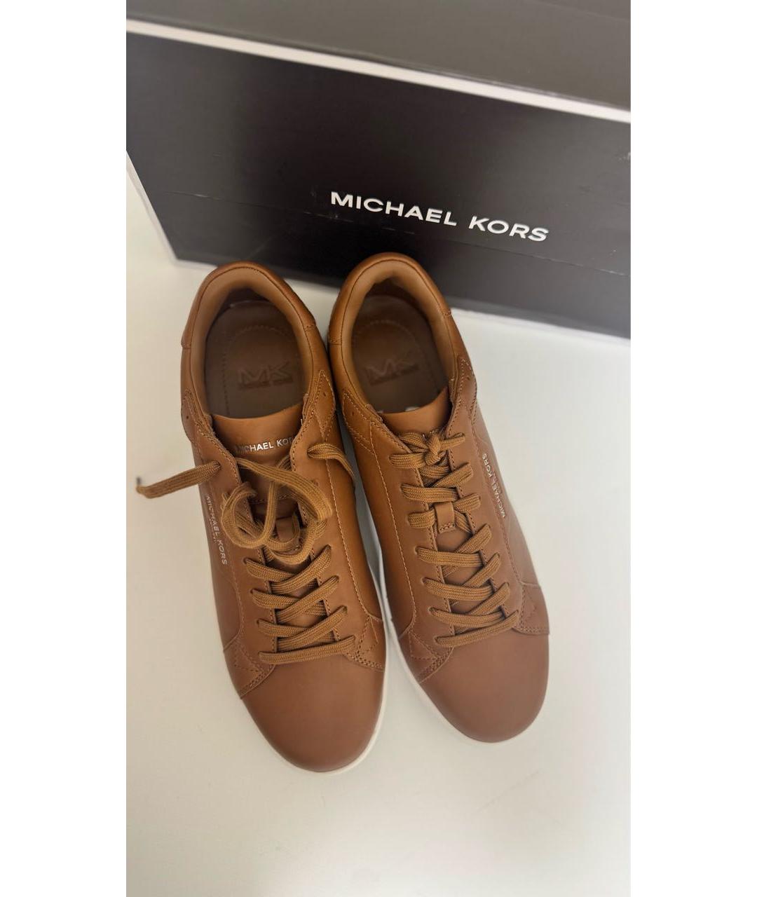 MICHAEL KORS Коричневые кожаные низкие кроссовки / кеды, фото 3