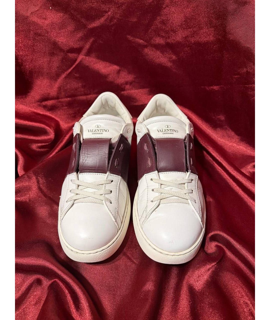 VALENTINO Белые кожаные низкие кроссовки / кеды, фото 3