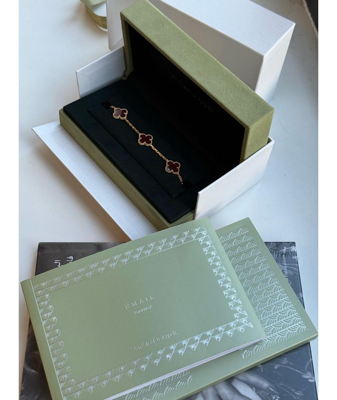 VAN CLEEF & ARPELS Коралловый браслет из желтого золота, фото 4