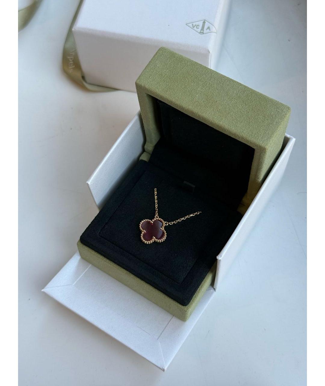 VAN CLEEF & ARPELS Коралловая подвеска из желтого золота, фото 3