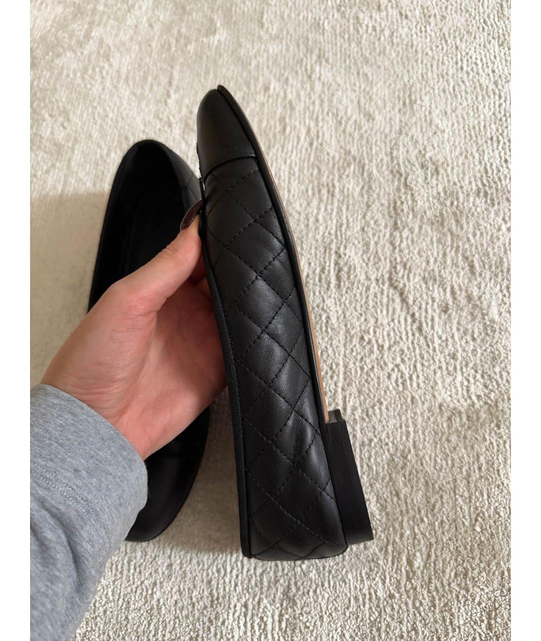 CHANEL Черные кожаные балетки, фото 6