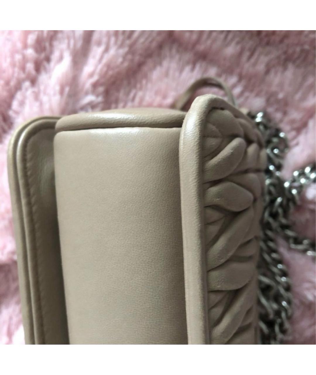 MIU MIU Бежевая кожаная сумка через плечо, фото 3