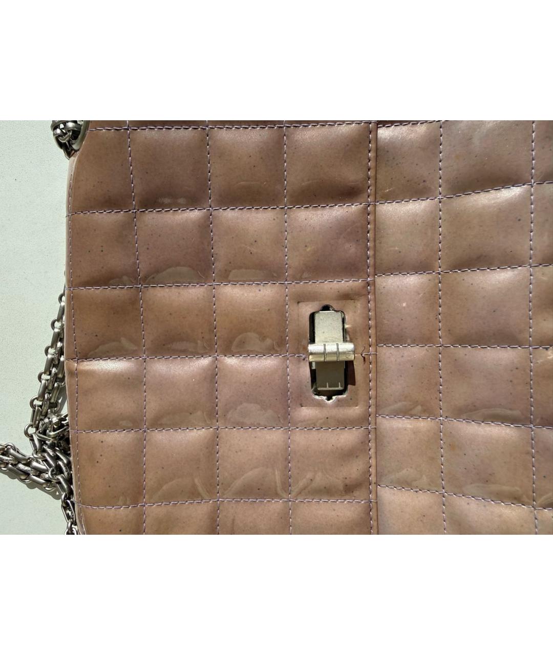 CHANEL Фиолетовая сумка с короткими ручками из лакированной кожи, фото 3