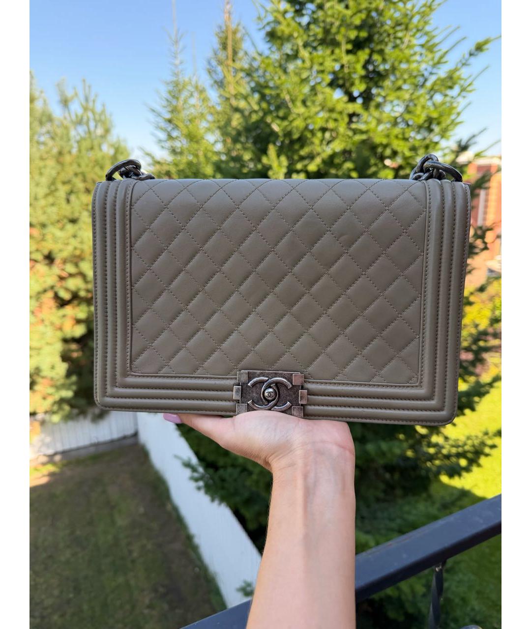 CHANEL Бежевая кожаная сумка через плечо, фото 6