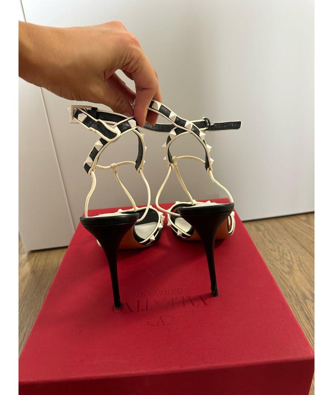 VALENTINO Черные кожаные босоножки, фото 3