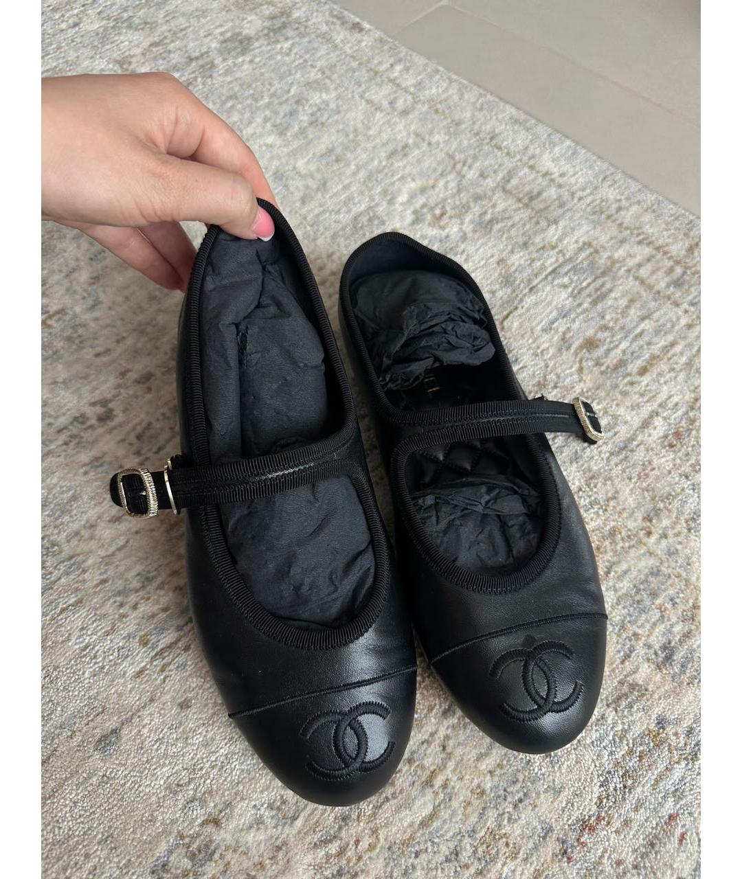 CHANEL Черные кожаные балетки, фото 2