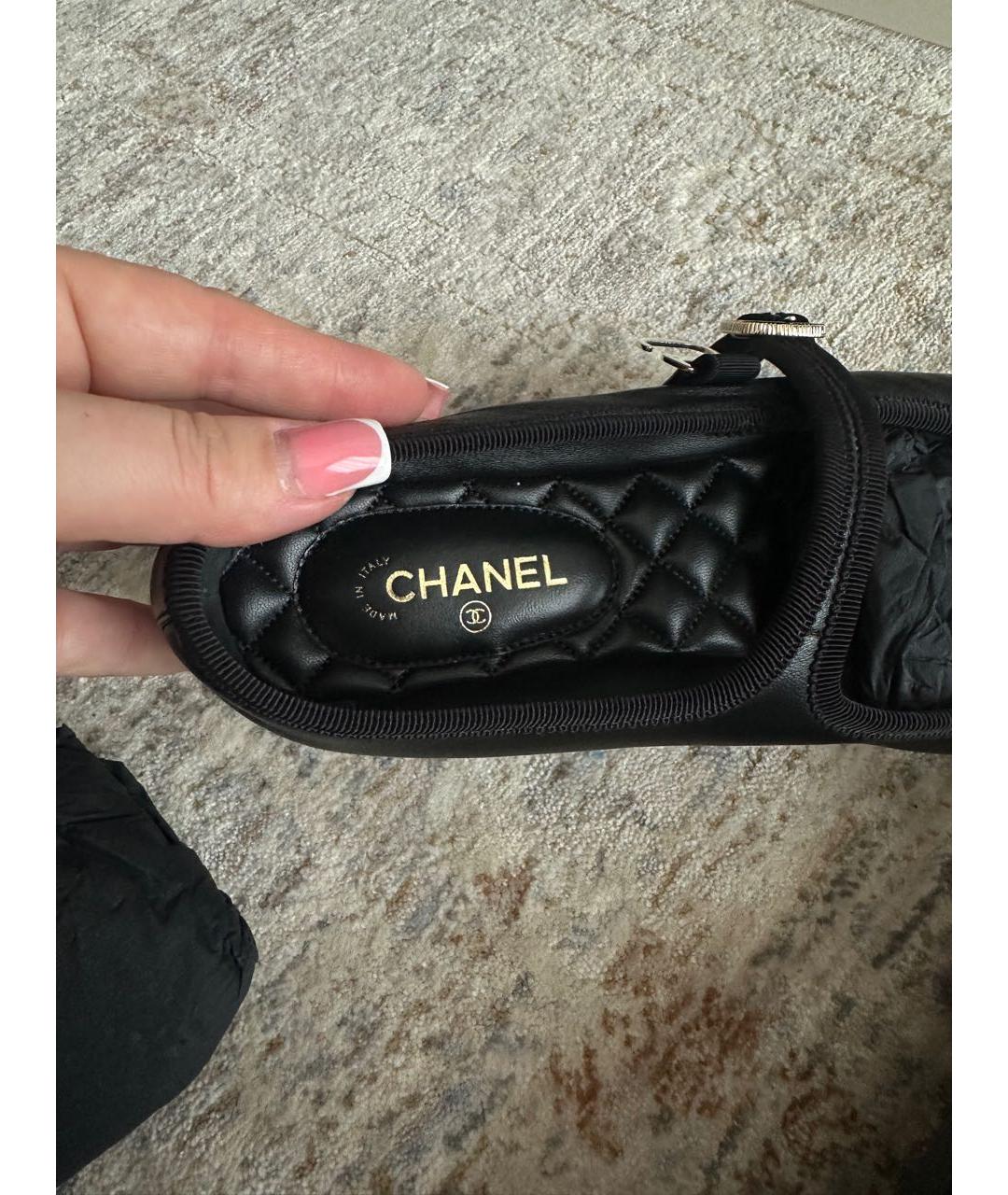 CHANEL Черные кожаные балетки, фото 5