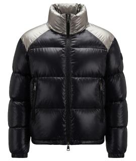 MONCLER Пуховик