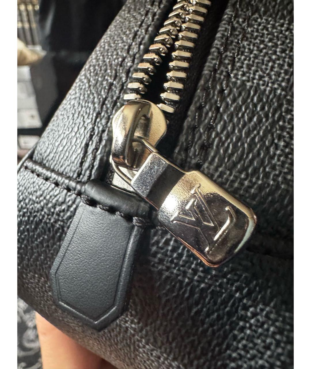 LOUIS VUITTON Черная косметичка из канвы, фото 8