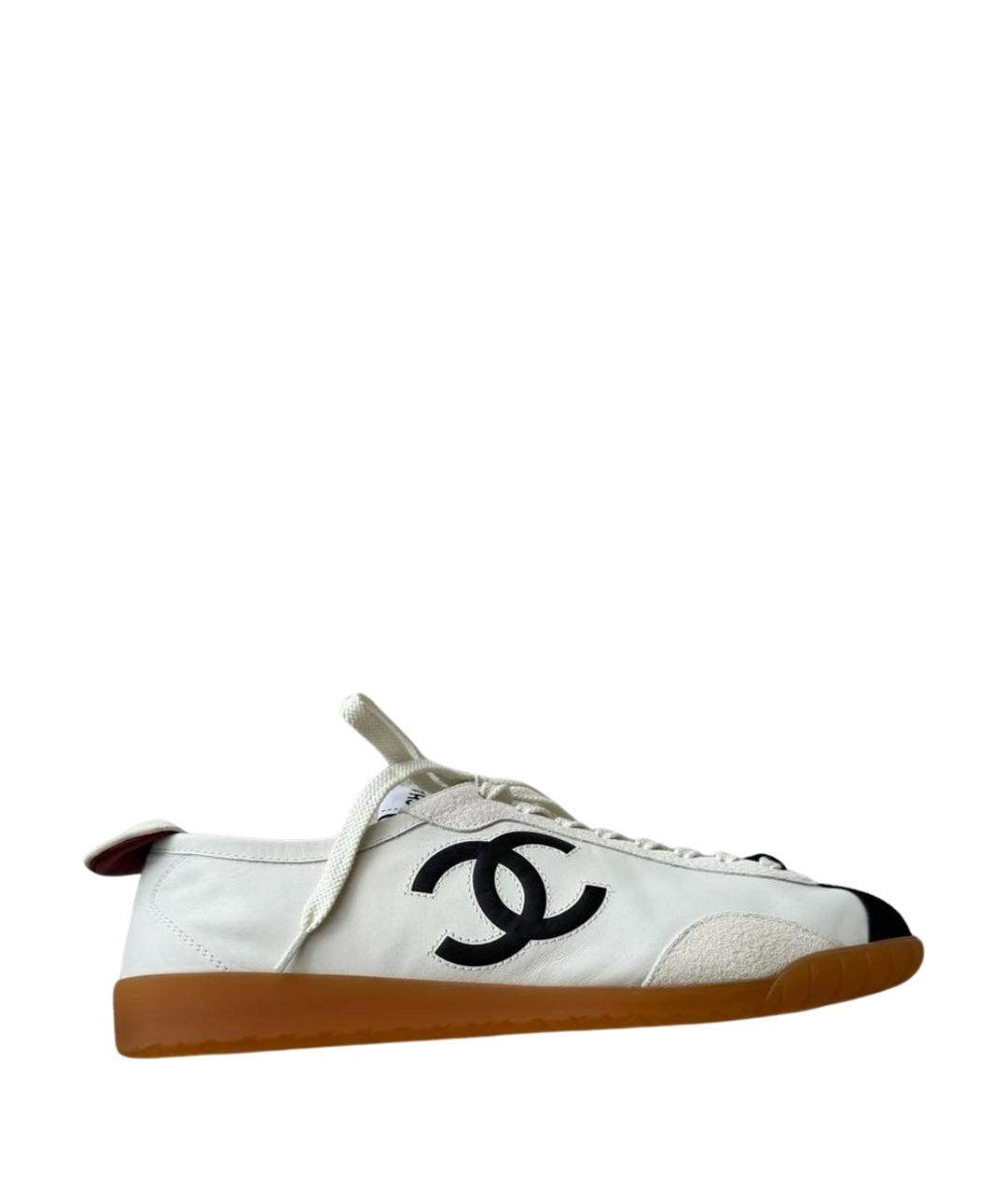 CHANEL Белые кожаные кеды, фото 1