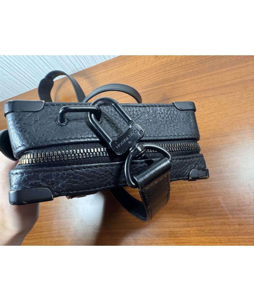 LOUIS VUITTON Черная кожаная сумка на плечо, фото 3