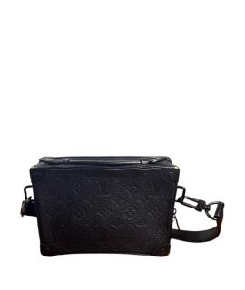 LOUIS VUITTON Сумка на плечо