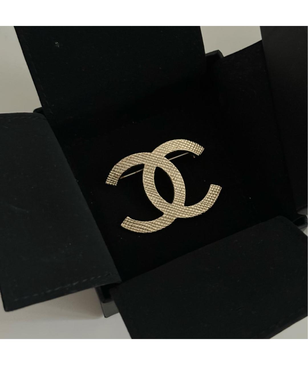 CHANEL Золотая металлическая булавка / брошь, фото 4