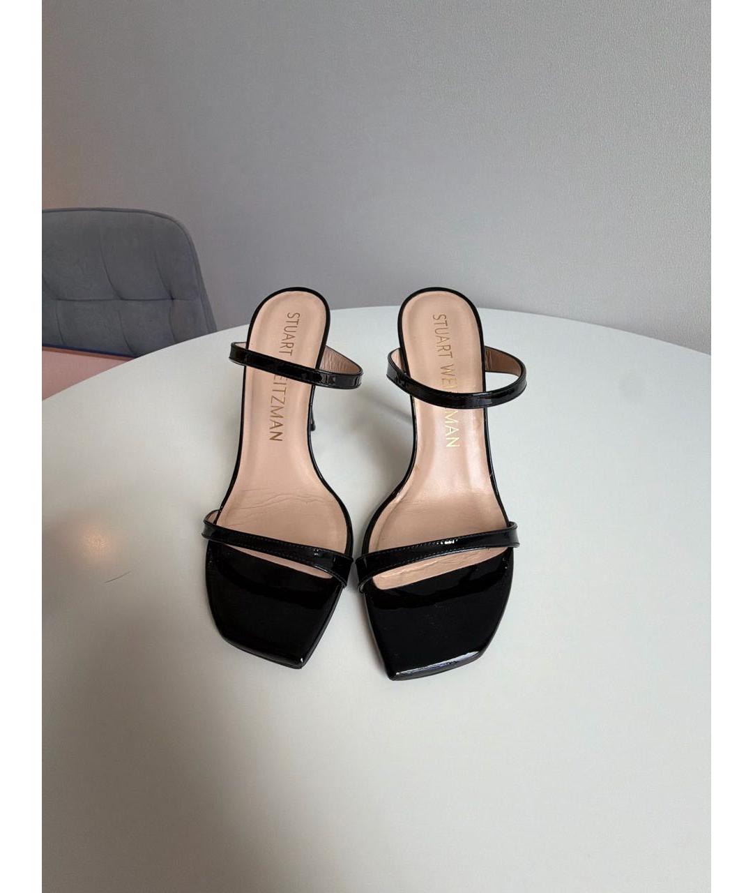 STUART WEITZMAN Черные мюли из лакированной кожи, фото 2