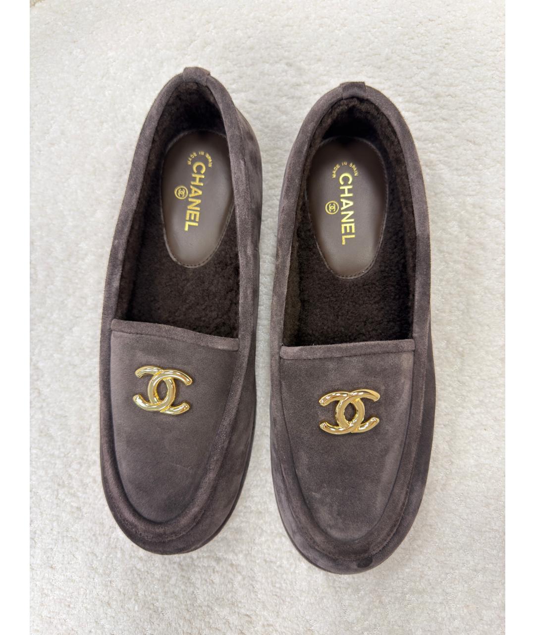 CHANEL Коричневые замшевые лоферы, фото 3