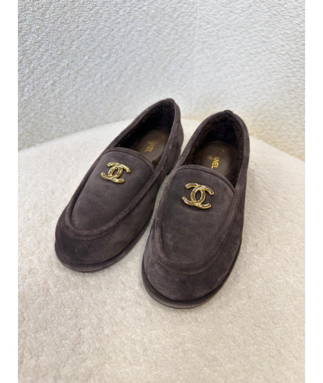CHANEL Коричневые замшевые лоферы, фото 2