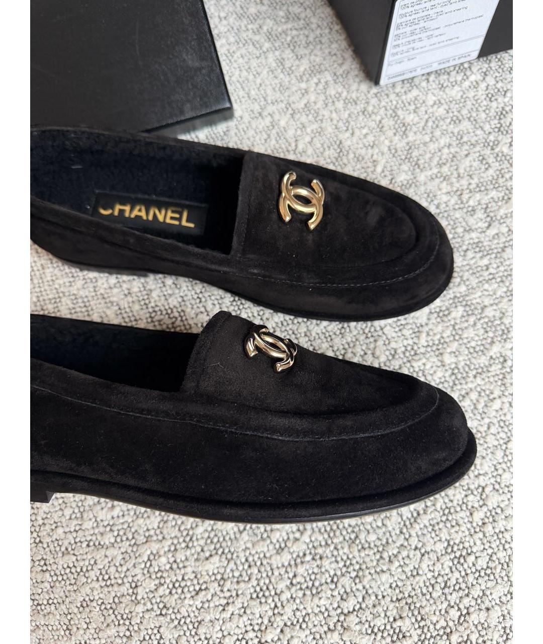 CHANEL Черные замшевые лоферы, фото 3