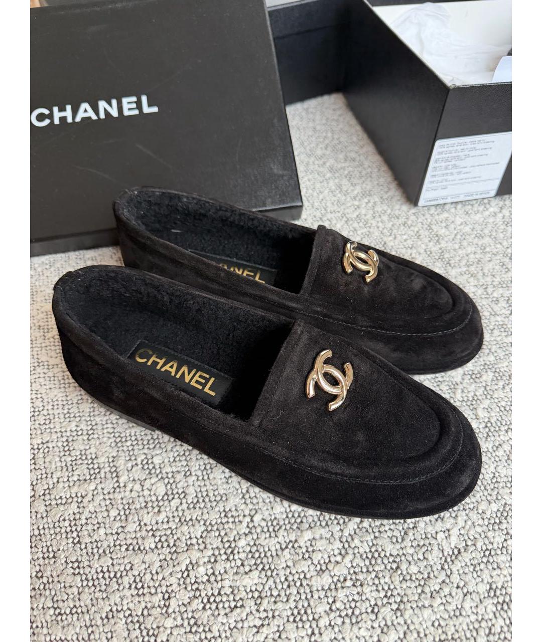 CHANEL Черные замшевые лоферы, фото 5
