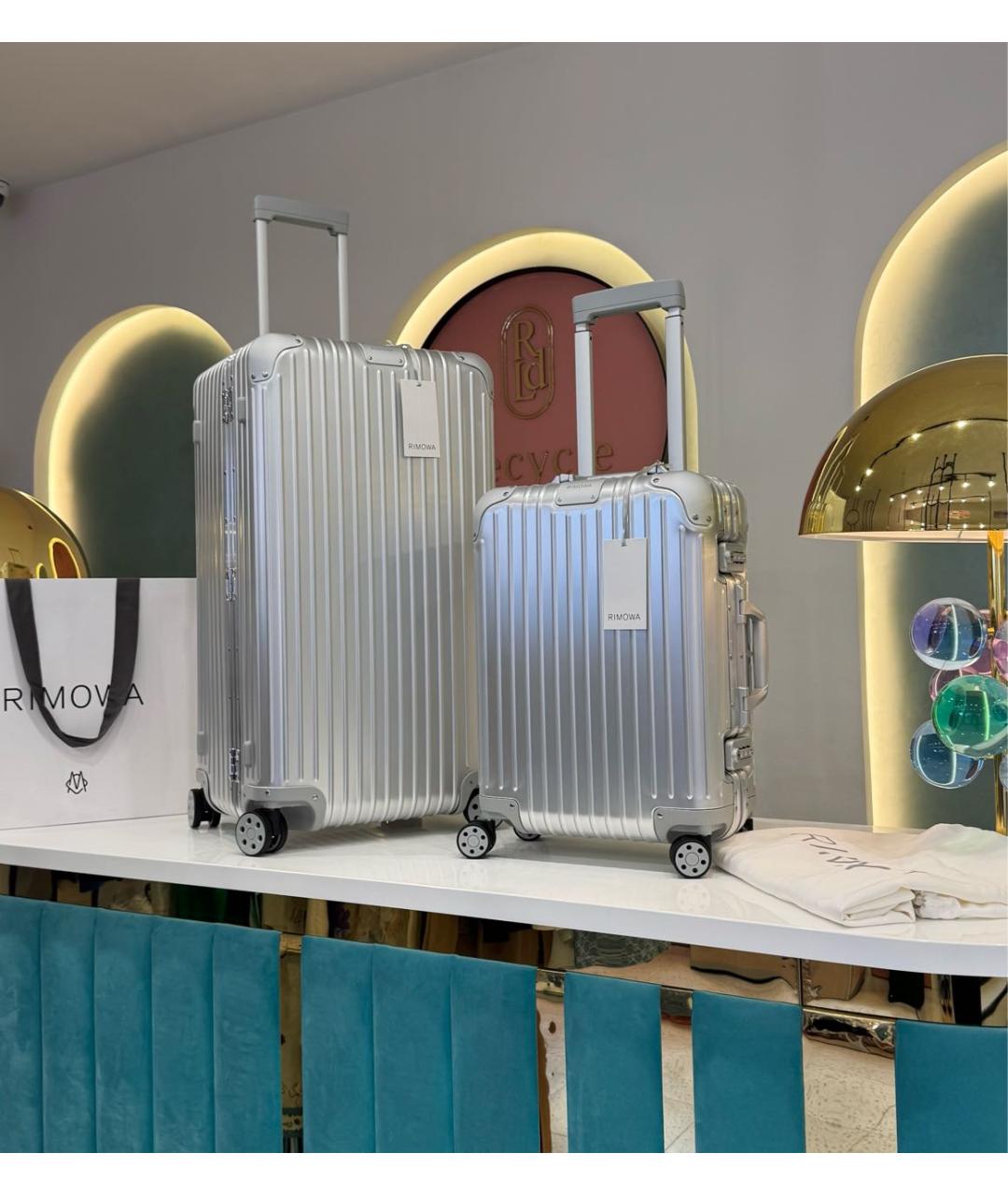 Rimowa Серебряный чемодан, фото 6