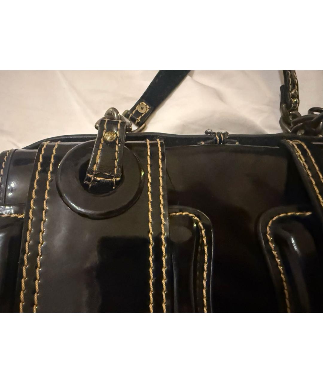 FENDI Черная сумка с короткими ручками из лакированной кожи, фото 8