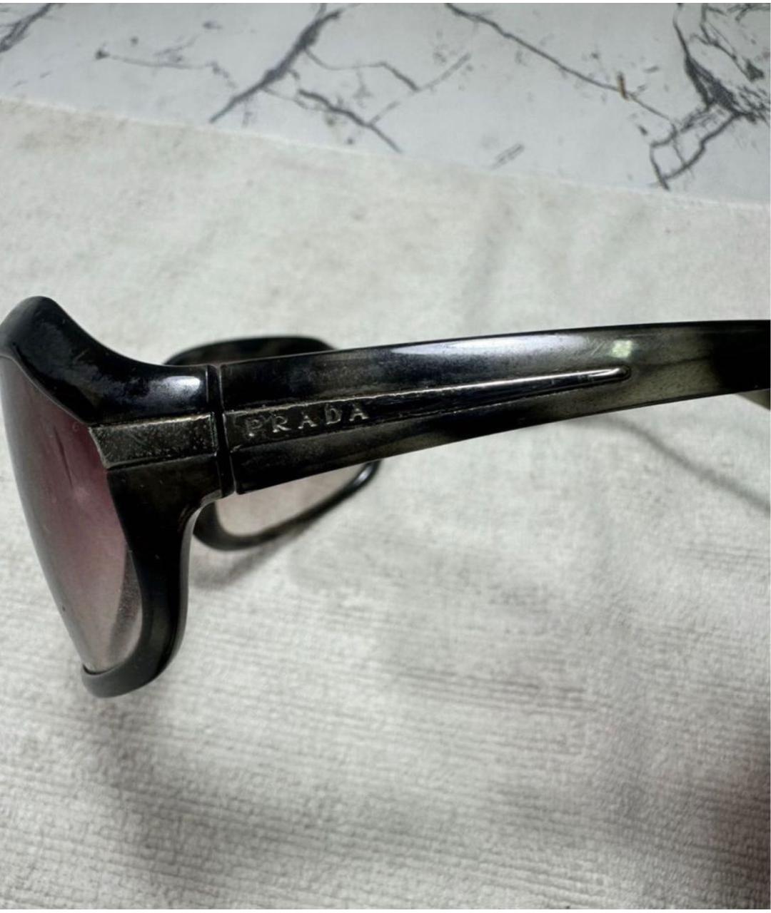 PRADA Черные пластиковые солнцезащитные очки, фото 3
