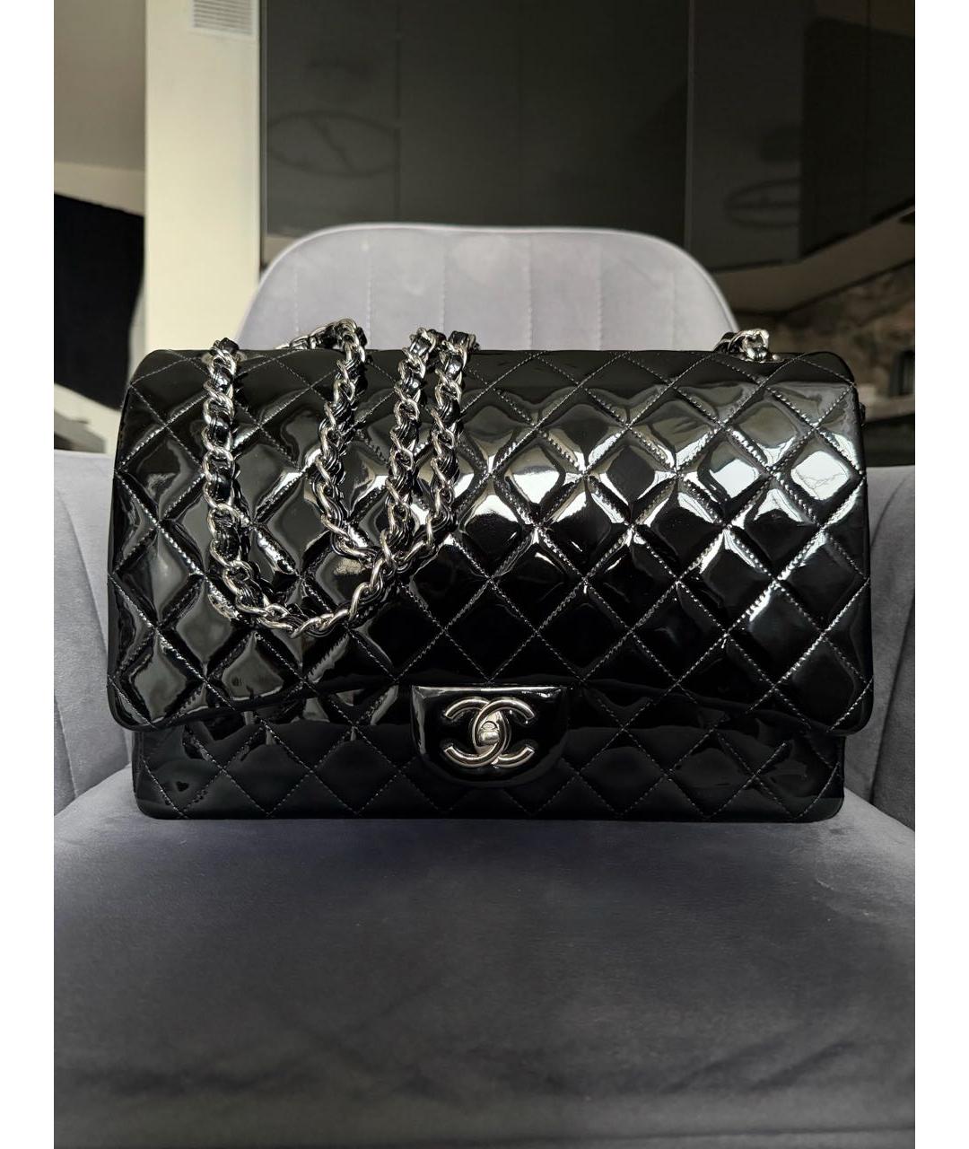 CHANEL Черная сумка через плечо из лакированной кожи, фото 7