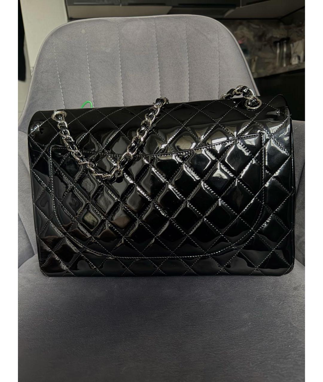 CHANEL Черная сумка через плечо из лакированной кожи, фото 3