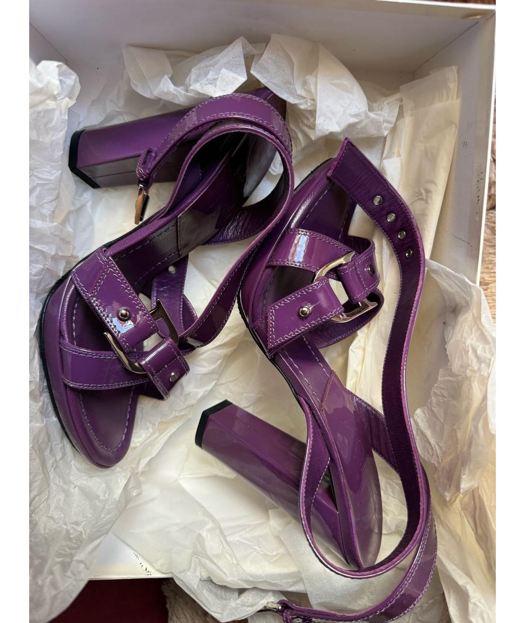 CHRISTIAN DIOR Фиолетовые босоножки из лакированной кожи, фото 6