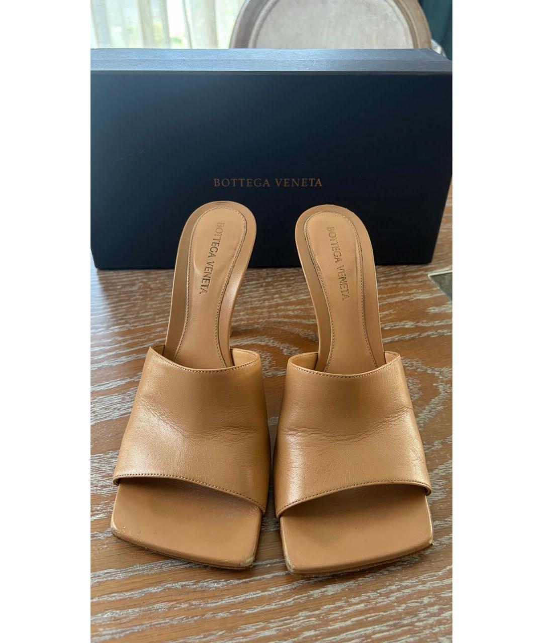 BOTTEGA VENETA Бежевые кожаные мюли, фото 2