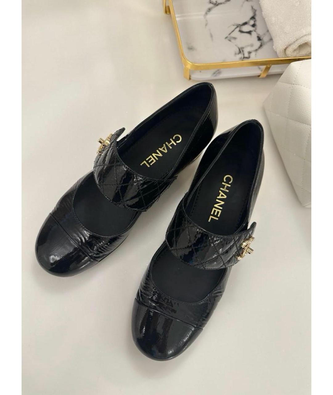CHANEL Черные туфли из лакированной кожи, фото 2