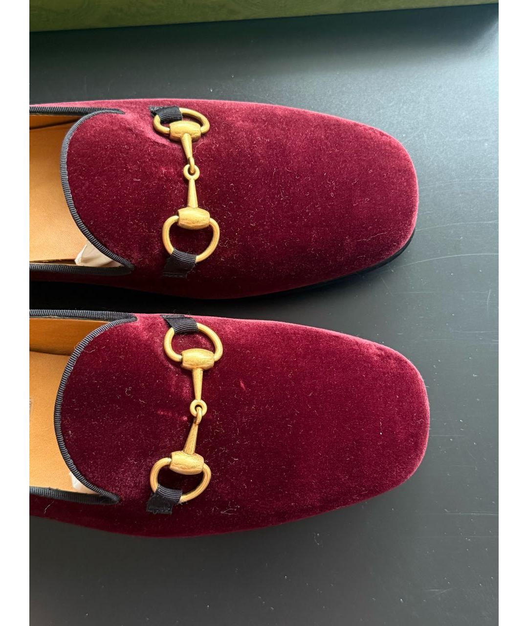 GUCCI Бордовые бархатные лоферы, фото 2