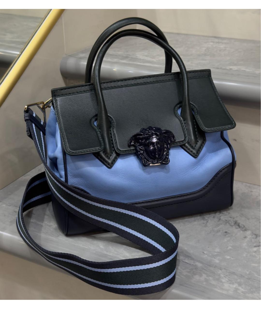 VERSACE Голубая кожаная сумка через плечо, фото 3