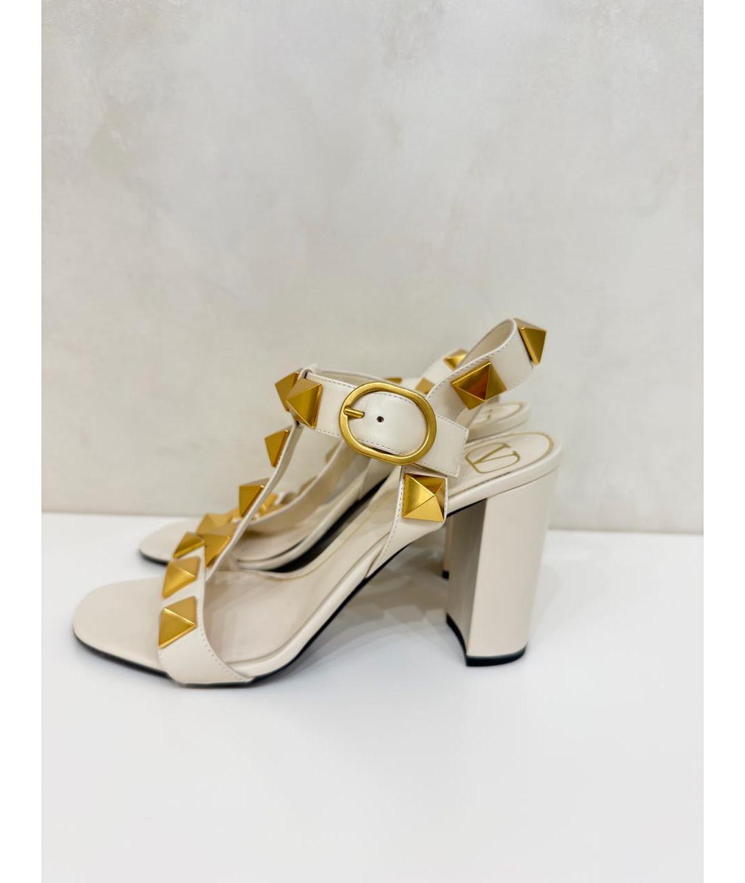 VALENTINO Бежевые кожаные босоножки, фото 6