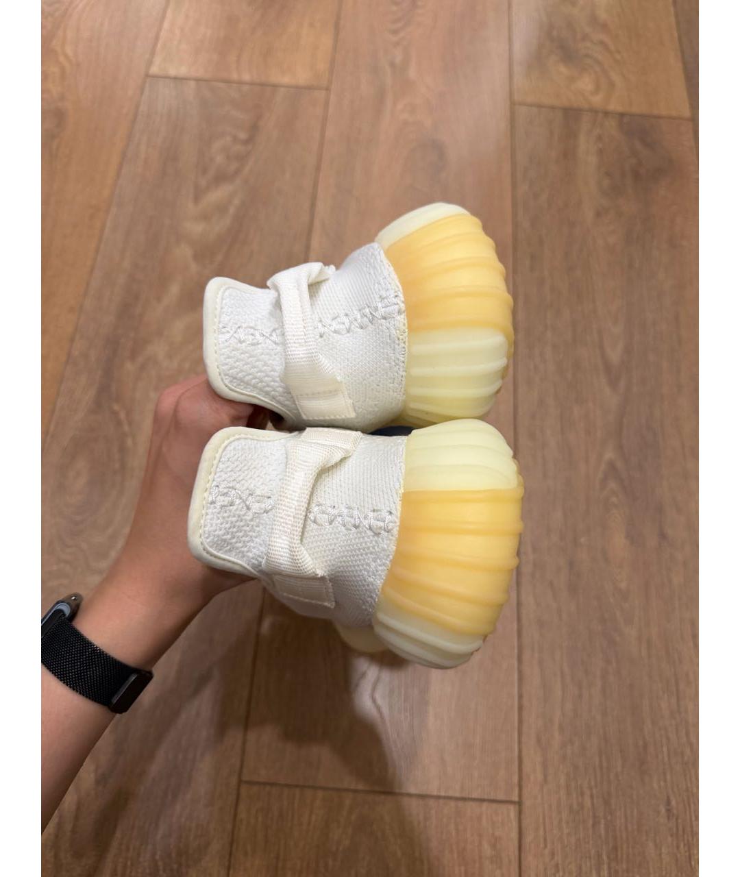 ADIDAS YEEZY Белые текстильные низкие кроссовки / кеды, фото 3