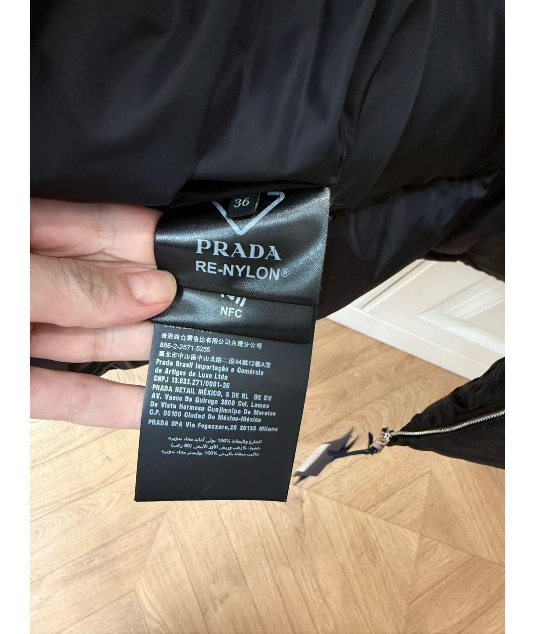 PRADA Черный полиэстеровый пуховик, фото 4